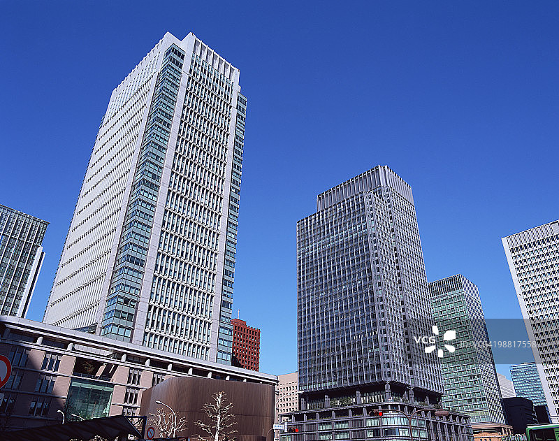 日本东京千代田丸之内大厦和新丸之内大厦图片素材