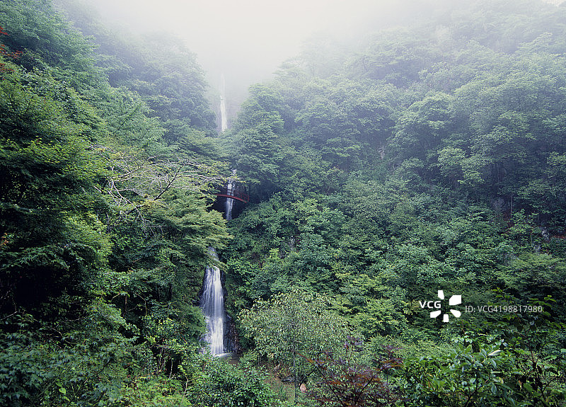 日本岐阜县八百津五宝瀑布图片素材