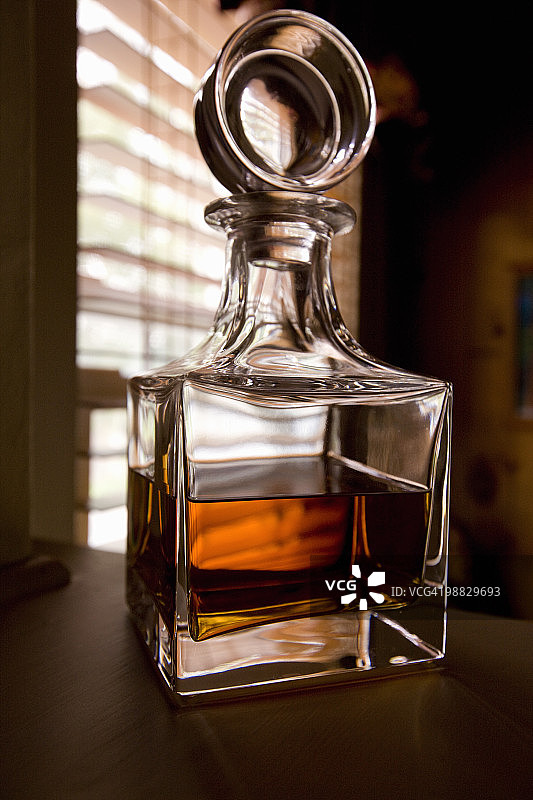 苏格兰威士忌酒瓶图片素材