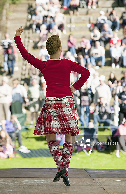 苏格兰皮特洛赫里高地舞者图片素材