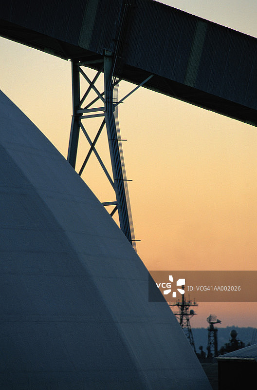 造纸厂的滑槽图片素材
