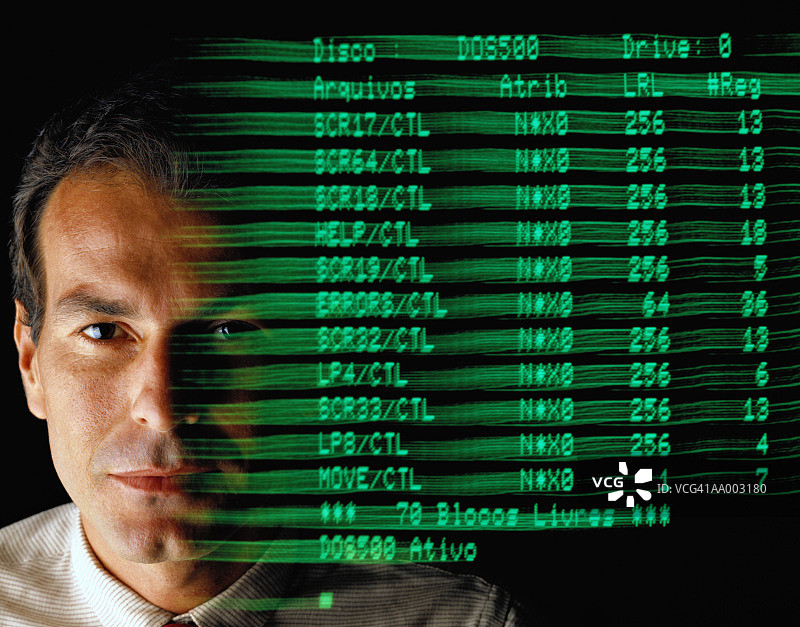 叠加在商人身上的硬盘数据图片素材