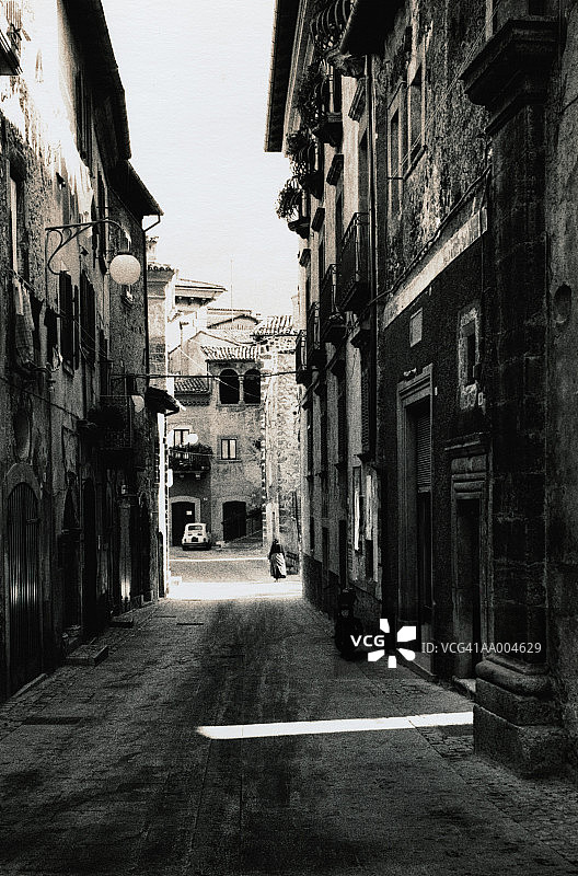 意大利小镇窄巷图片素材