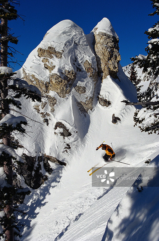 在犹他州滑雪的滑雪者图片素材