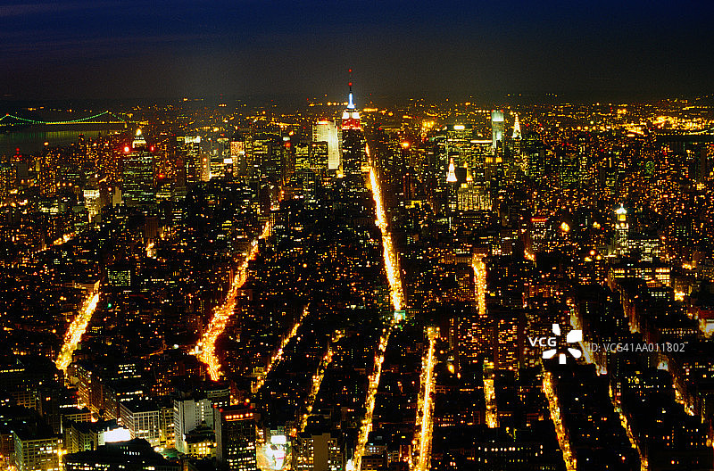 帝国大厦和曼哈顿夜景图片素材