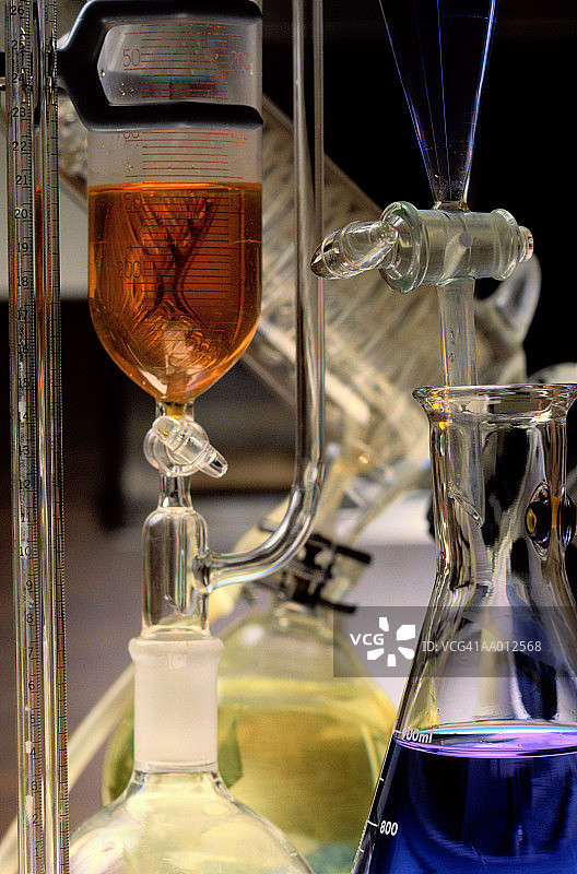 实验室玻璃器皿图片素材