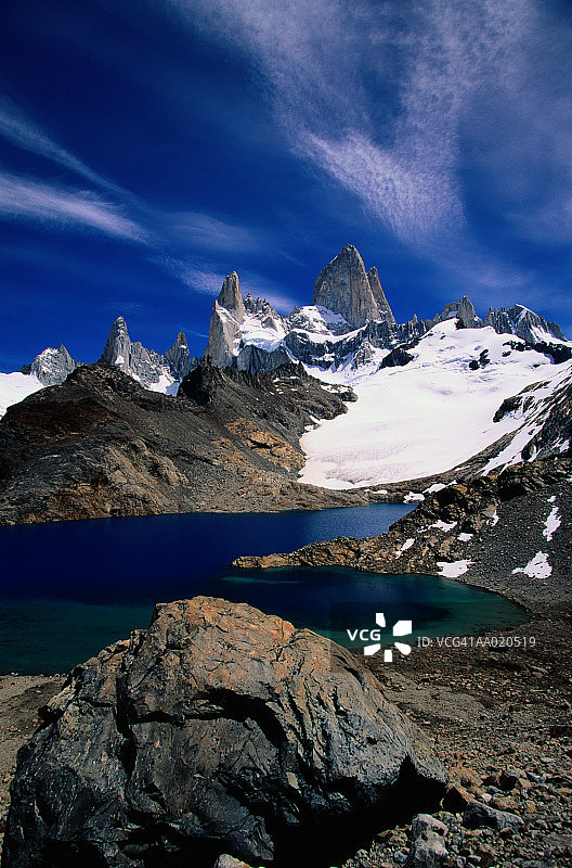 菲茨罗伊峰和三湖图片素材