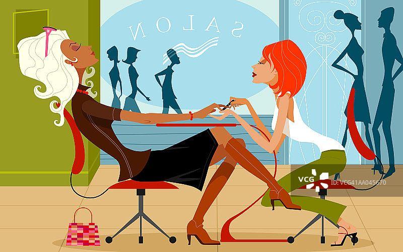 在沙龙做美甲的女人图片素材