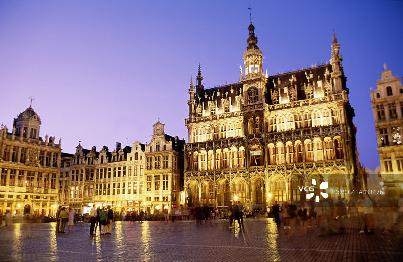 比利时布鲁塞尔大广场夜景图片素材