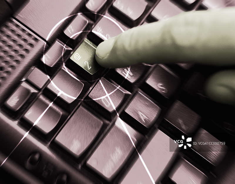 手指按电脑键盘图片素材