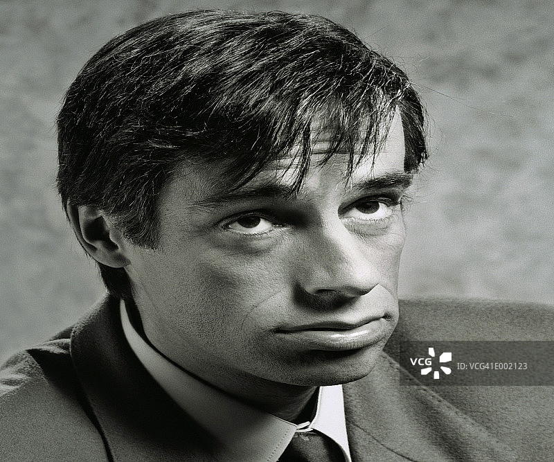 面带无聊表情的男人图片素材