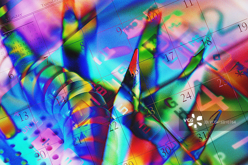 电话、计算器按键和日历叠加图片素材