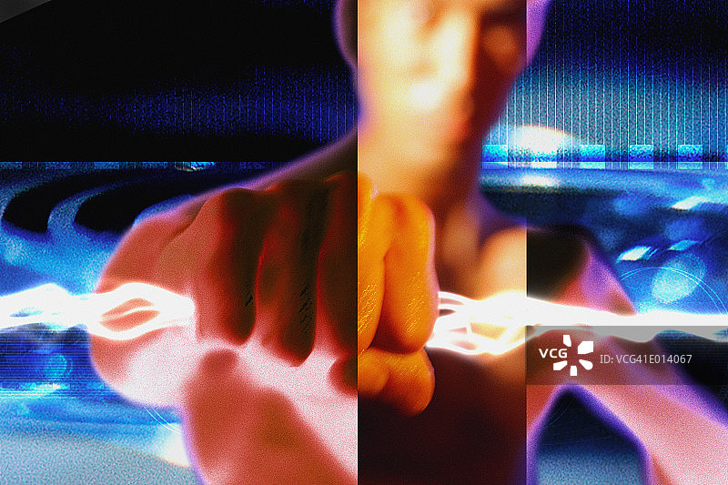 手握电流的人图片素材