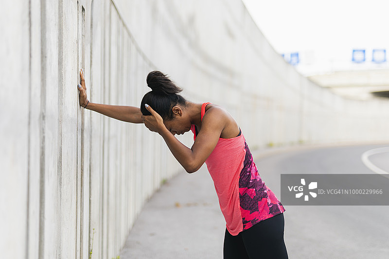 疲惫的慢跑者图片素材