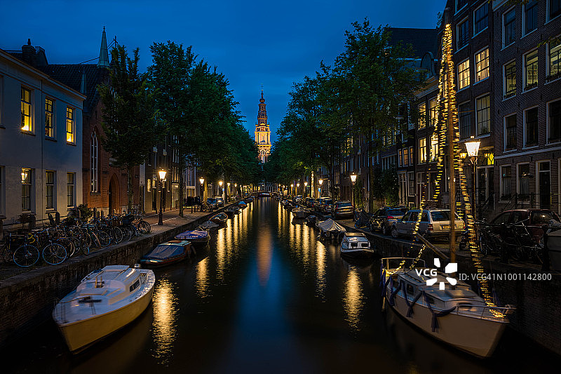 黄昏时的南教堂和格罗恩勃格运河图片素材