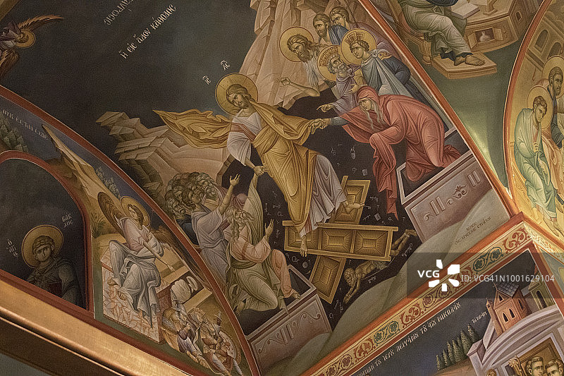 装饰阿依奥斯·尼古拉斯大教堂内部的画作图片素材
