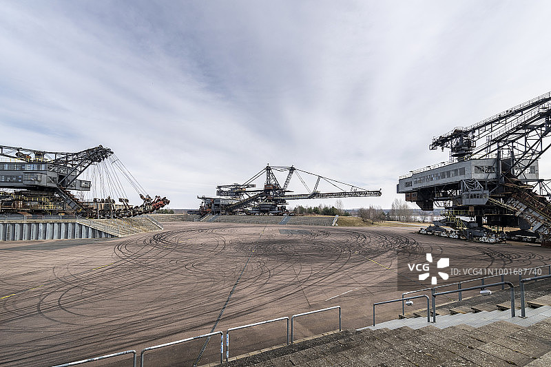 钢铁之城：费罗波利斯图片素材