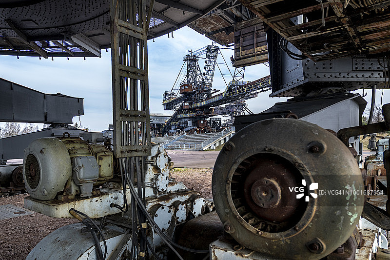 钢铁之城：费罗波利斯图片素材