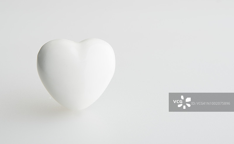 白色爱心图片素材