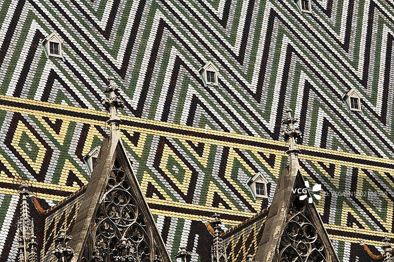 奥地利维也纳圣斯蒂芬大教堂镶嵌屋顶图片素材
