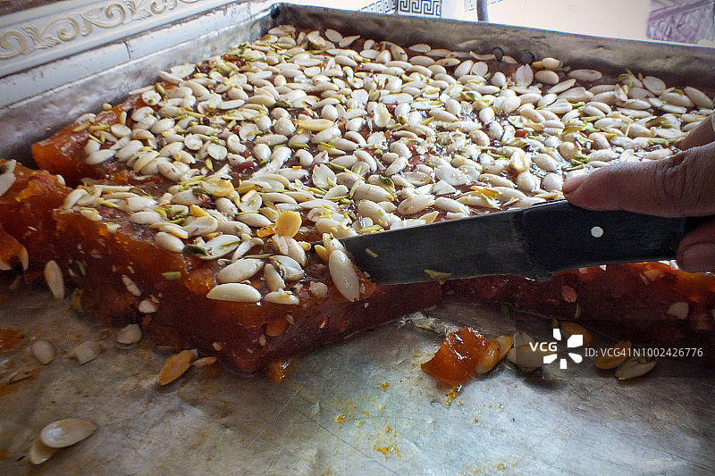 生活在城市的街道上图片素材