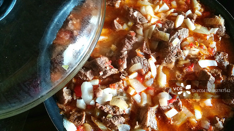 传统英式菜肴：牛肉蔬菜炖图片素材