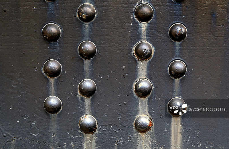 铆钉固定的钢结构板图片素材