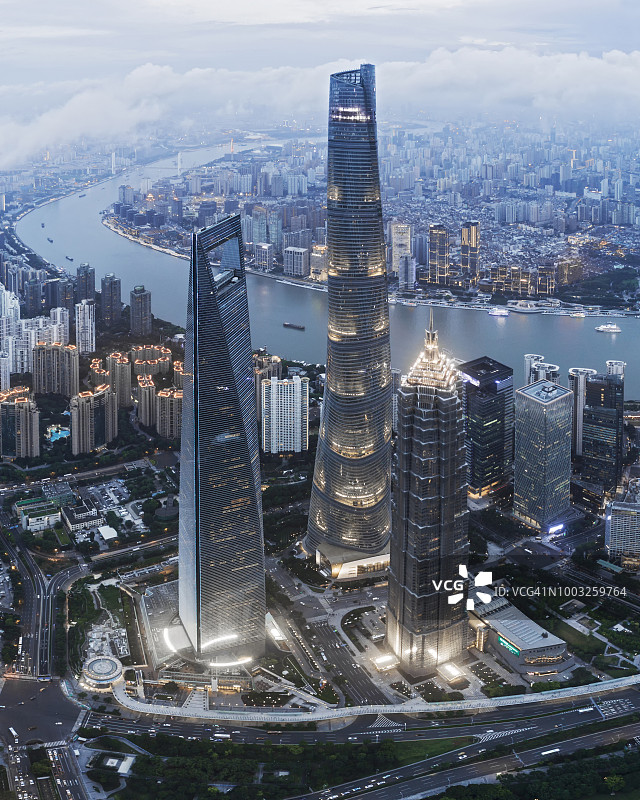 上海陆家嘴黄昏航拍图片素材