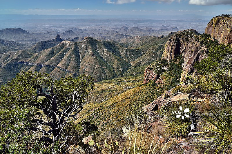 奇索斯山脉的山峰和山坡图片素材