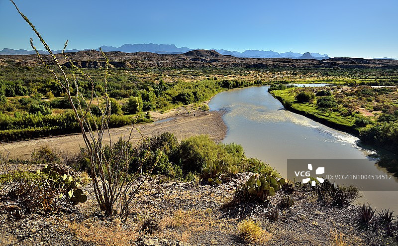 流淌的格兰德河……图片素材
