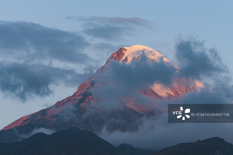 卡兹别克山风光图片素材