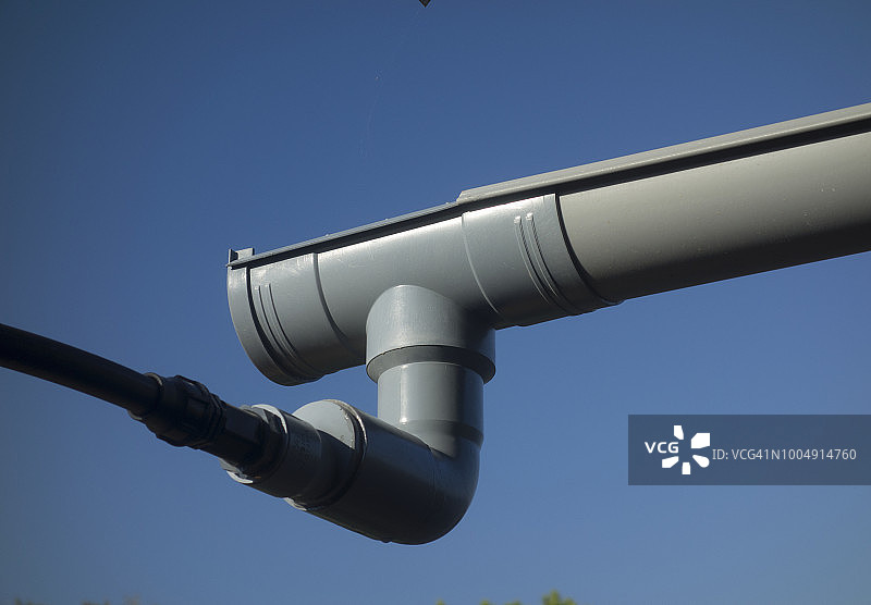 欧洲希腊PVC排水沟与塑料管道连接景观图片素材