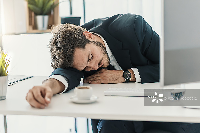 工作过劳图片素材