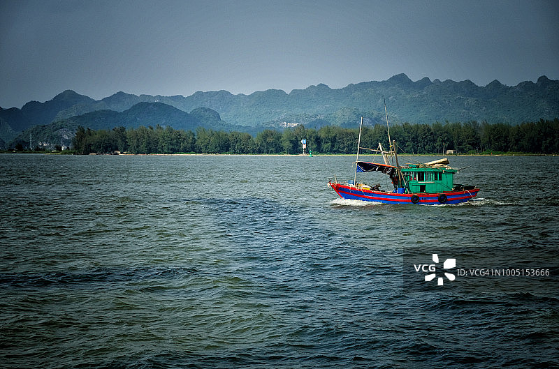 越南海防的渔船图片素材