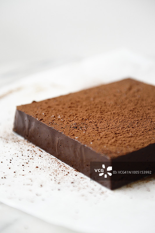 预切松露巧克力板图片素材