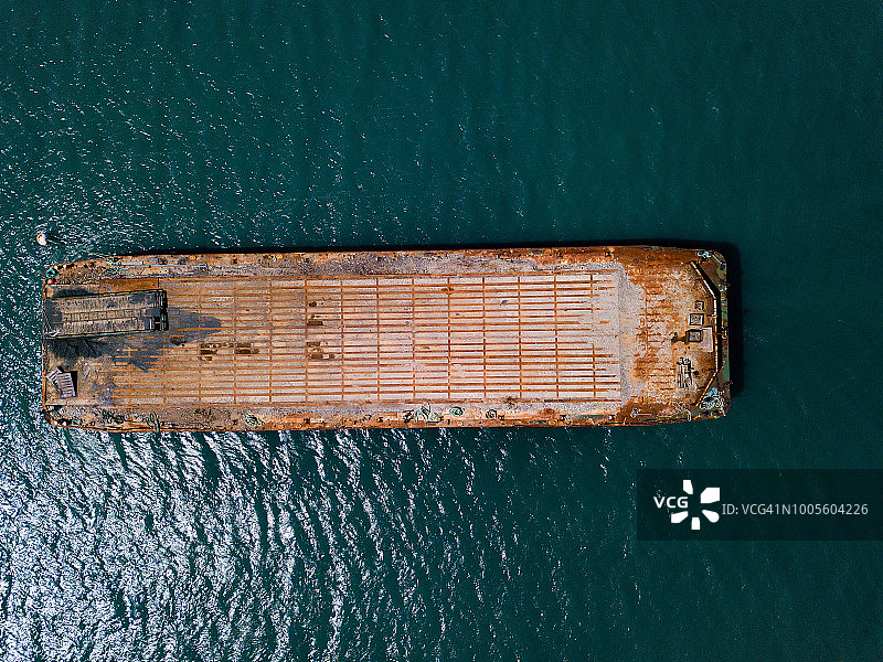 空驳船鸟瞰图图片素材