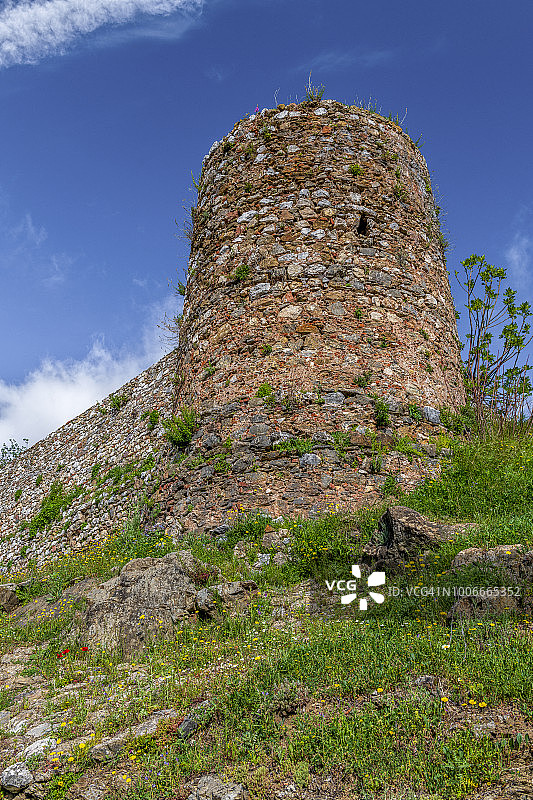 西班牙安达卢西亚马拉加贝纳达利德的古代摩尔城堡塔楼图片素材