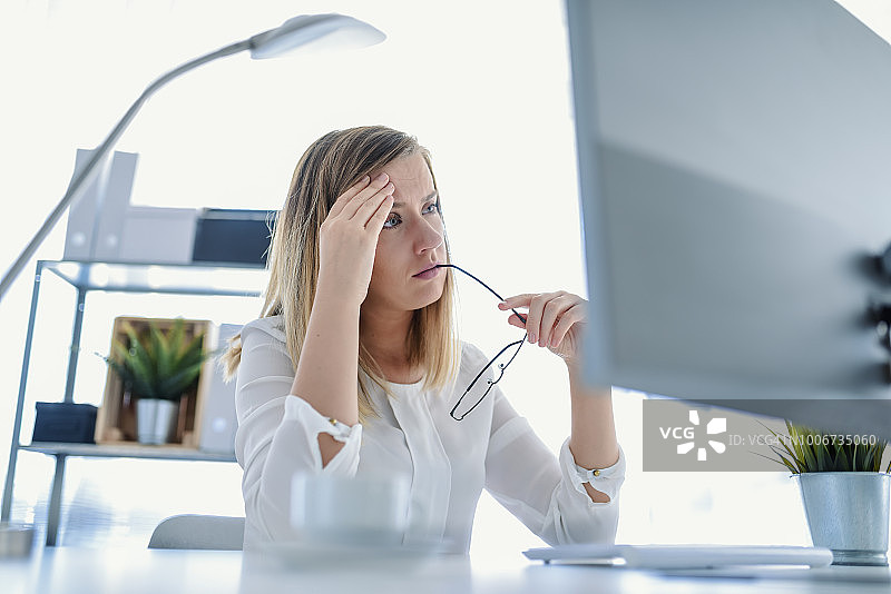 漫长的一天图片素材