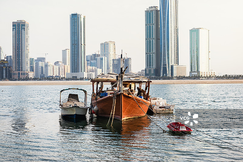 传统的阿布拉船图片素材