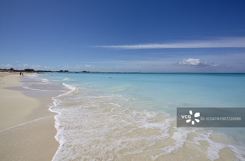 特克斯和凯科斯群岛普罗维登西亚莱斯岛格雷斯湾的沙滩图片素材