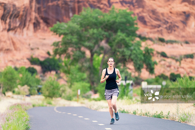 Moab景观跑步训练图片素材