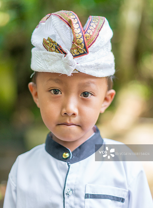 印度尼西亚男孩肖像，巴厘岛，印度尼西亚图片素材