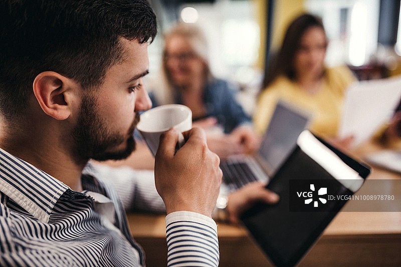 这将是漫长的工作日图片素材