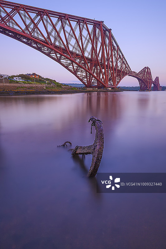 苏格兰福斯桥的铁锚图片素材