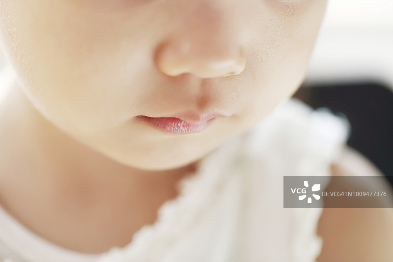 婴儿的嘴和鼻子特写图片素材