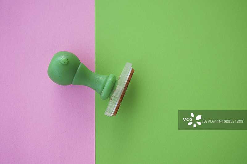 彩色纸上的印章图片素材