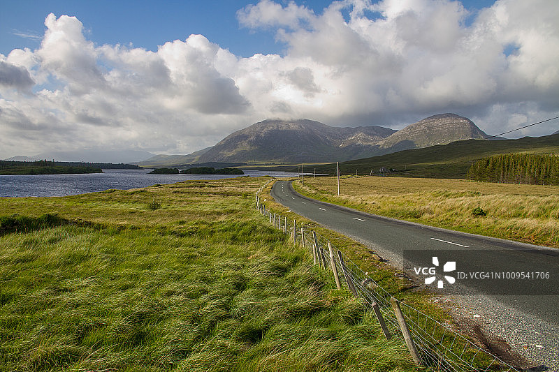 康尼马拉山路景观图片素材
