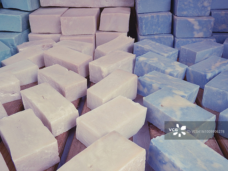 街头售卖的条状香皂图片素材