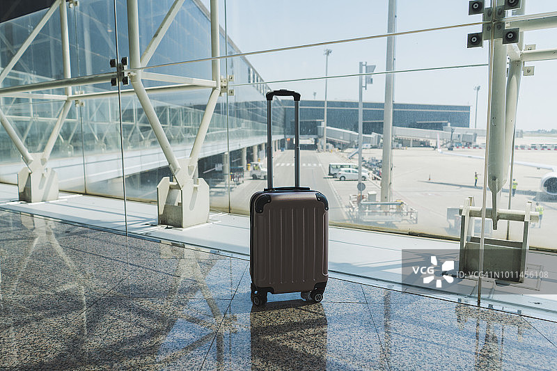 机场的手提箱图片素材