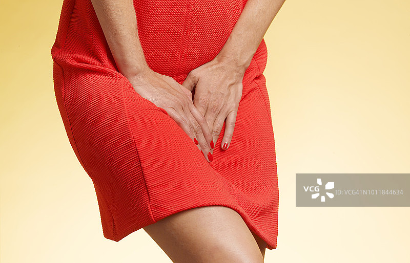 内急的女人图片素材